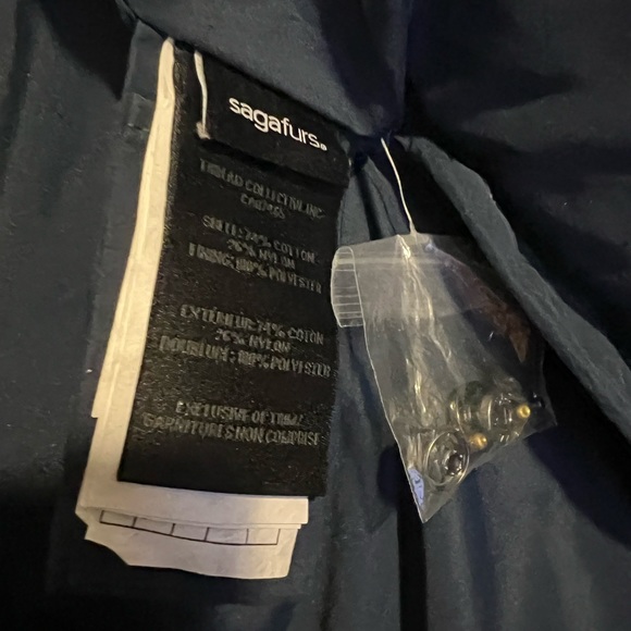 Pajar mint condition women coat lg. - Picture 13 of 16